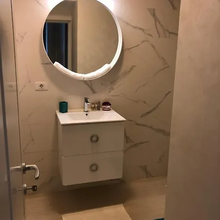 Liavis Studio Astoria Lake Mamaia